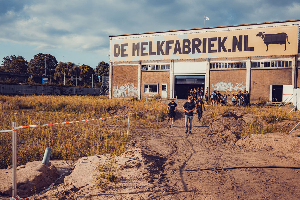 Loading... just a sec